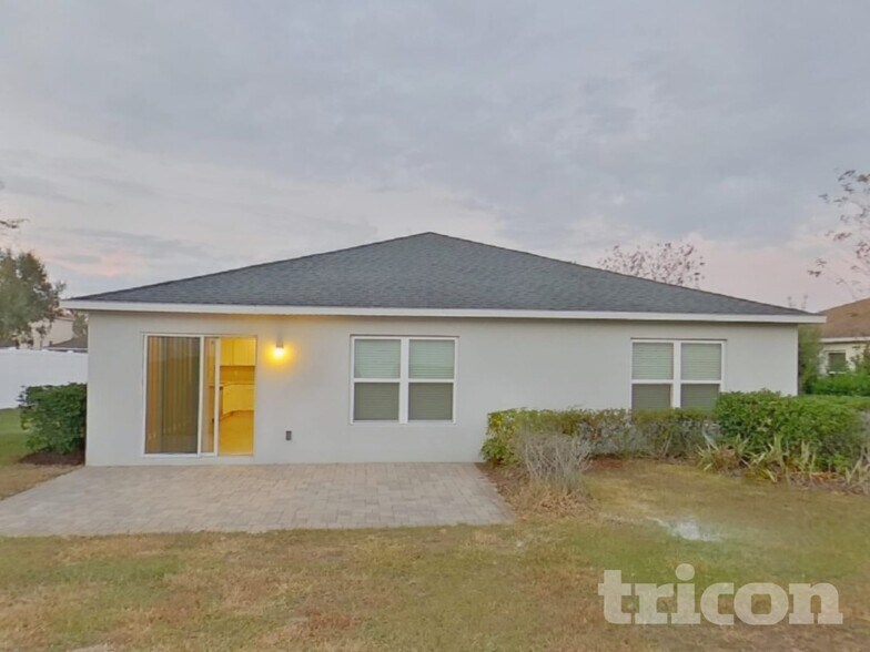 Building Photo - 1725 Garden View St