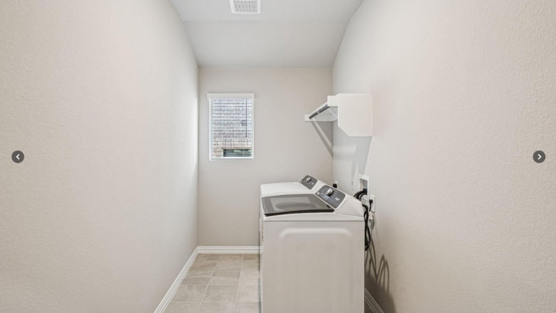 Building Photo - 2120 Rannoch St