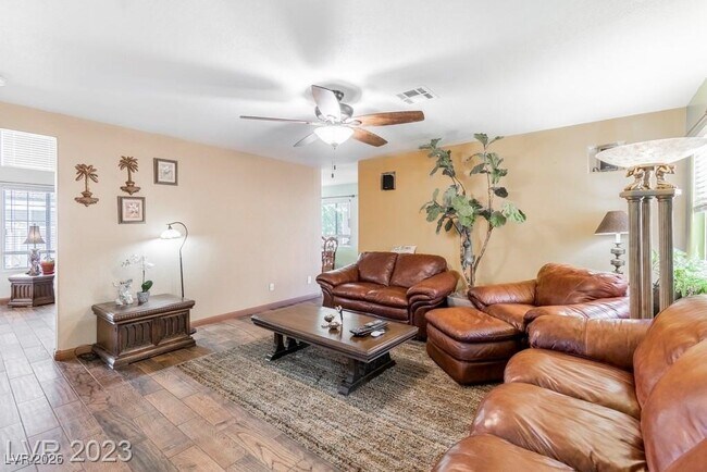 Building Photo - 1216 Olvera Way