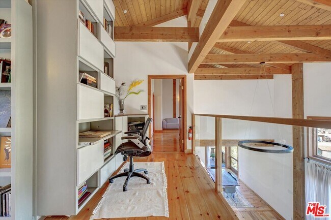 Building Photo - 1850 Olivera Dr