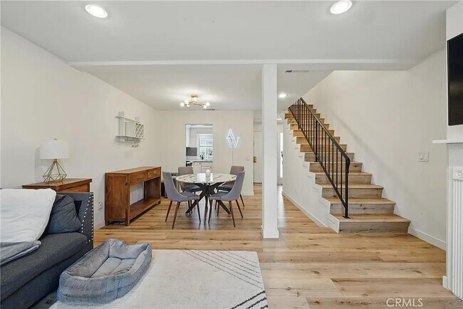 Building Photo - 14861 Mulberry Dr