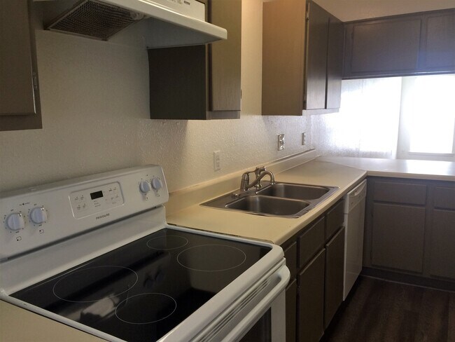 Building Photo - 3606CH