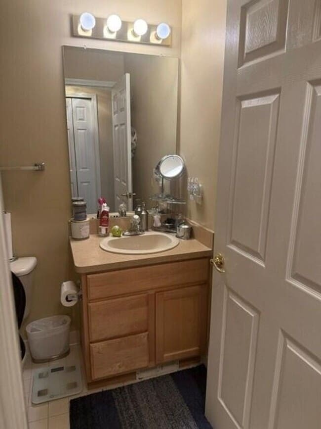 Building Photo - 39528 Rockcrest Ln
