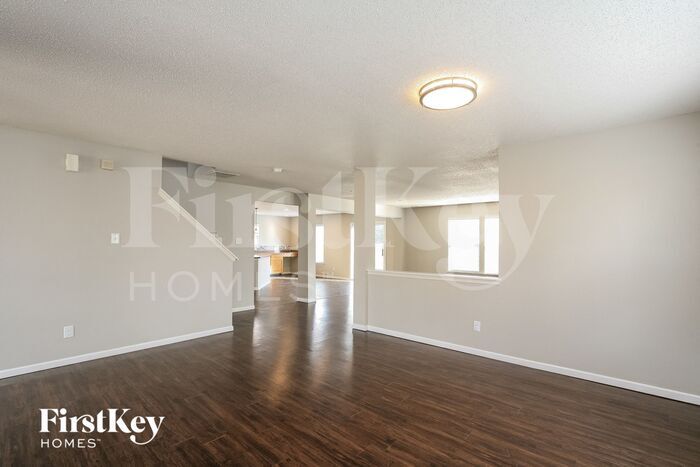 Building Photo - 10077 Pine Grove Way