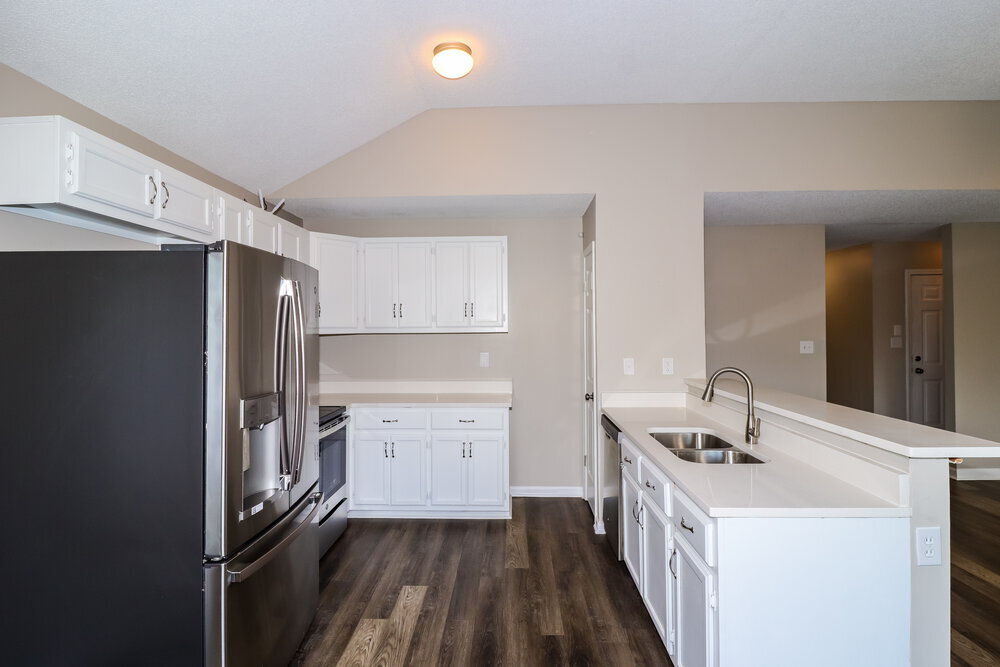 Building Photo - 1123 Dove Hollow Cir W