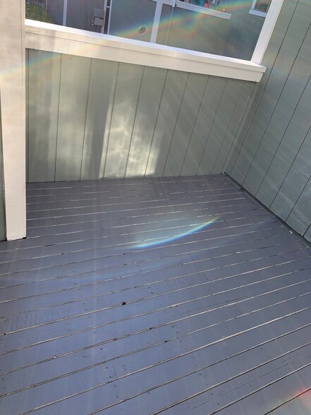 Patio - 1072 Maywood Ln