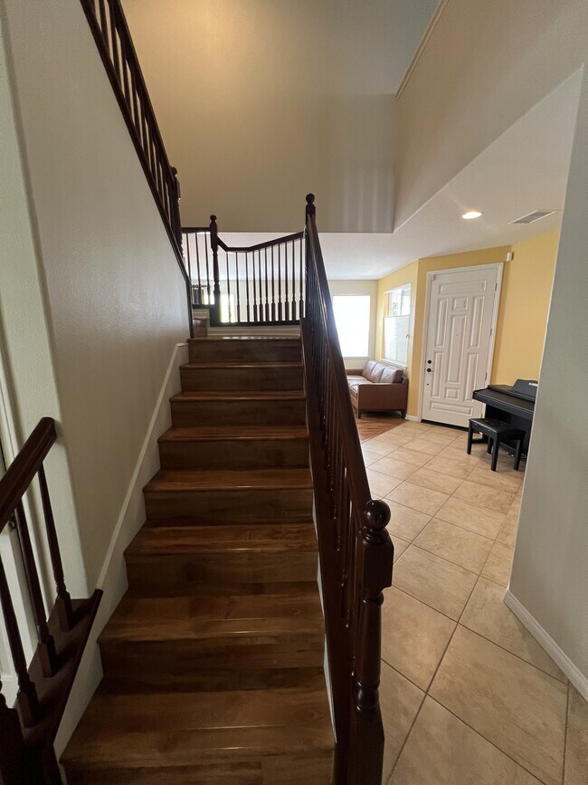 Building Photo - 42251 Harwick Ln