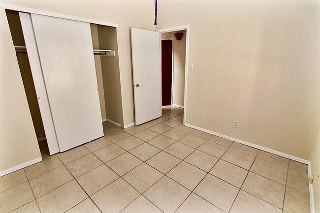 Building Photo - 1380 Trudy Elaine Dr