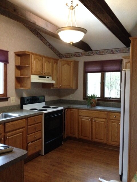 Building Photo - COMING SOON!! SPACIOUS RANCH HOUSE ON ONE ACRE W/ATTACHED GARAGE