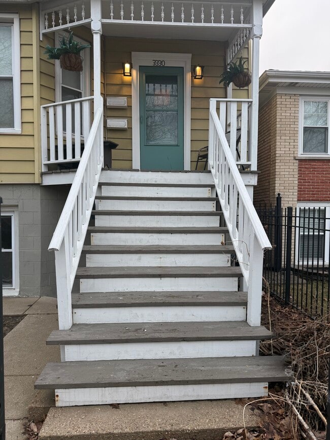 Building Photo - 3330 N Drake Ave