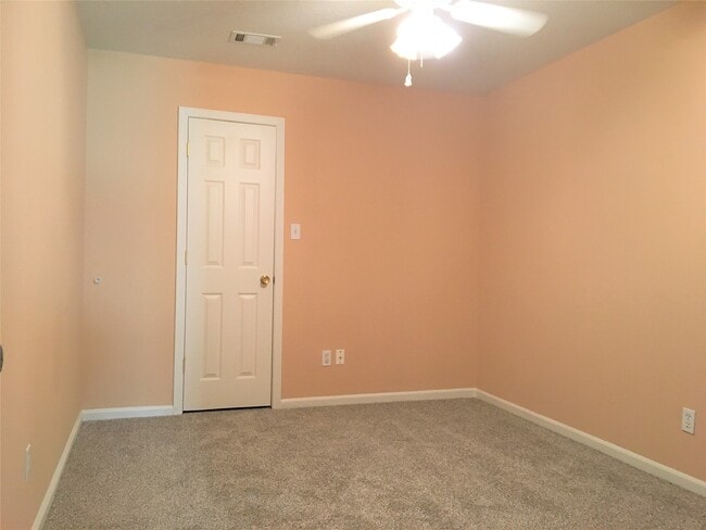Building Photo - 12944 Orion Ct E