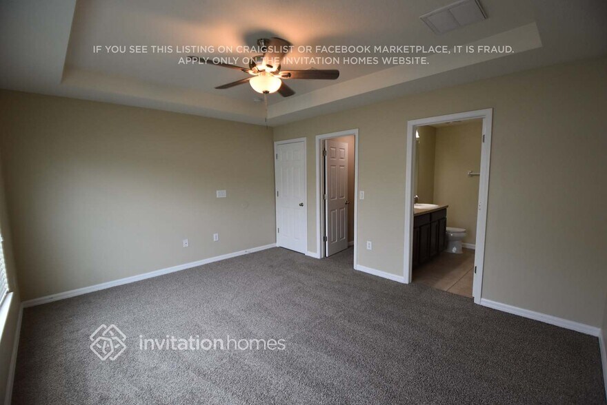 Building Photo - 8222 Summer Wood Ln