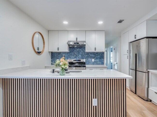 Building Photo - 2009 GATHRIGHT Cv