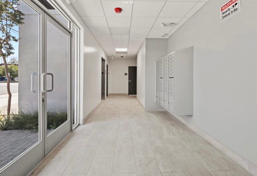 Building Photo - 5222 Vantage Ave