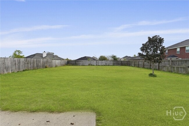 Building Photo - 220 Augusta Way