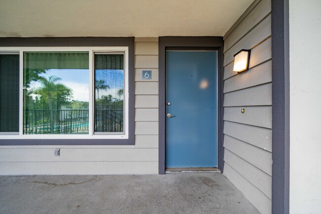 Building Photo - 1050 Meadow Lake Dr