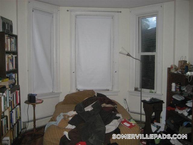 Building Photo - 108 Central St