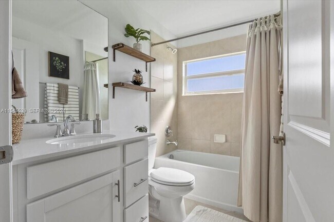 Building Photo - 6047 Ellerston Wy