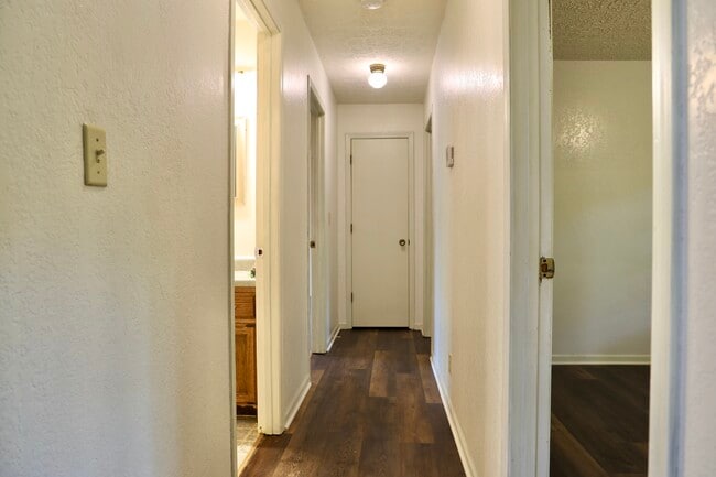 Building Photo - 16280 Hardwood Ln