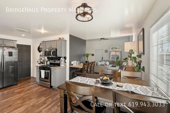 Building Photo - 832 Georgia St