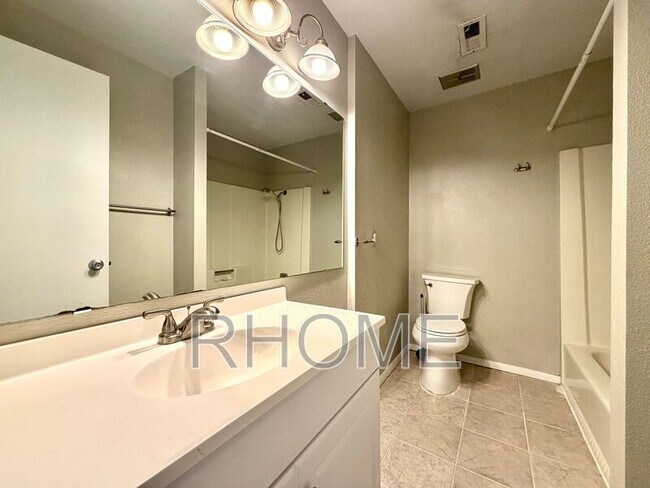 Building Photo - 4633 Quail Vista Ln