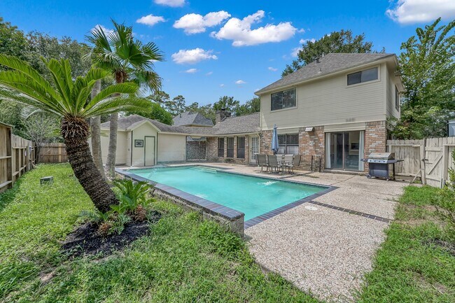 Building Photo - 3519 El James Dr