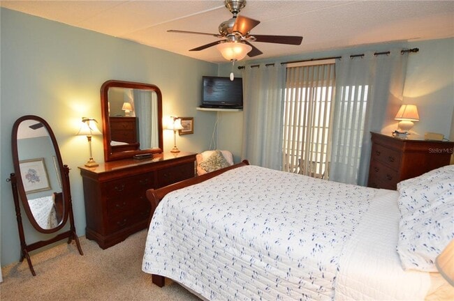 Building Photo - 12760 Indian Rocks Rd