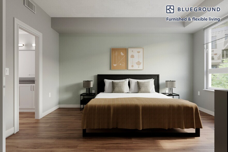 Building Photo - 6301 Shellmound St