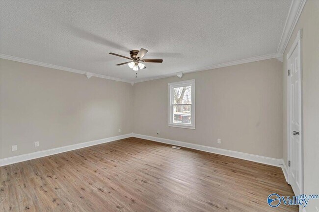 Building Photo - 117 Mandy Dr