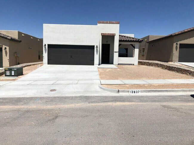 Primary Photo - 12837 Rock Cliff Ave