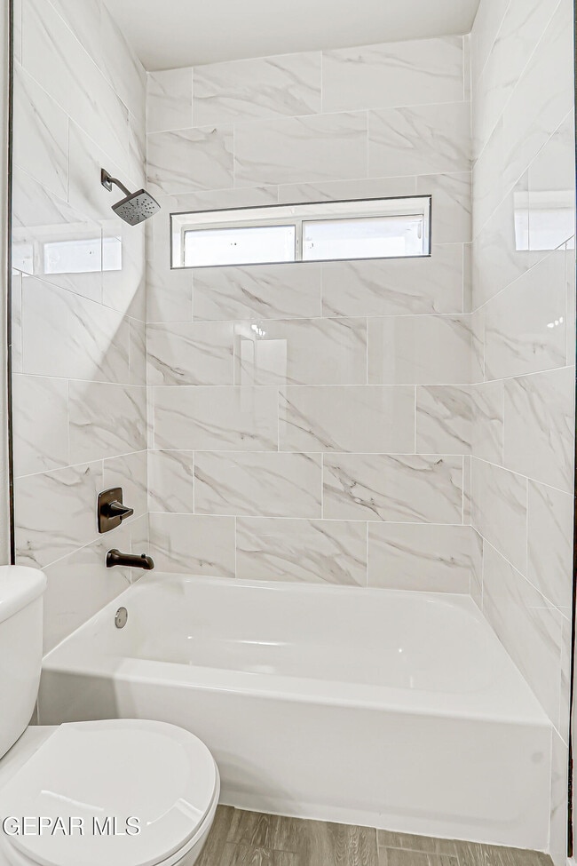 Building Photo - 5270 Sean Haggerty Dr