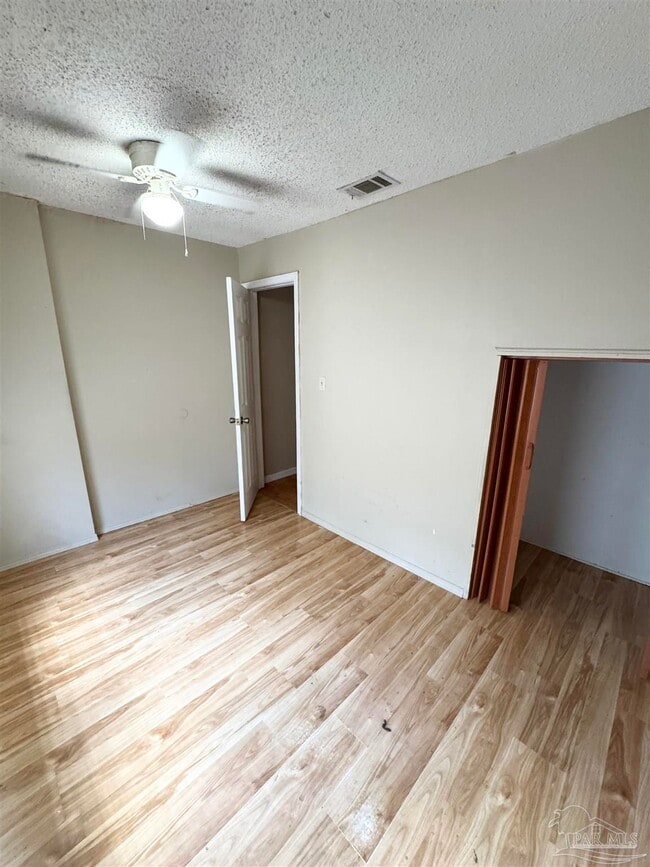Building Photo - 10416 Tanton Rd