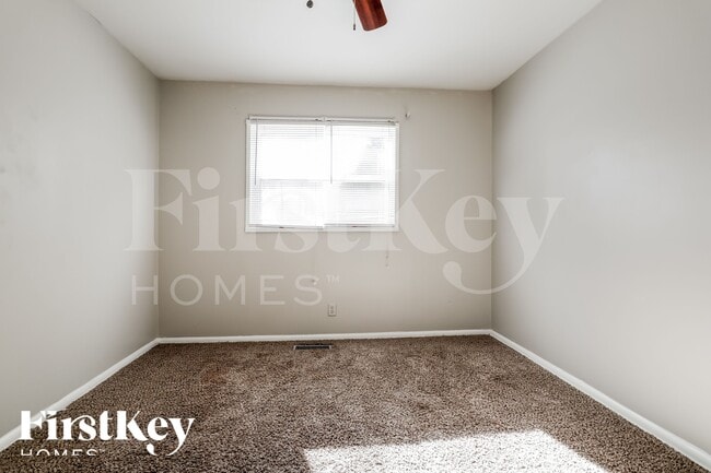 Building Photo - 3085 Piper Dr
