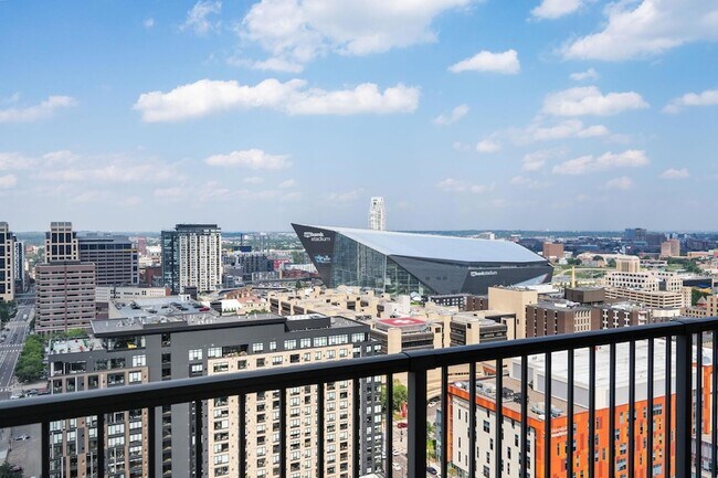 Building Photo - 929 Portland Ave