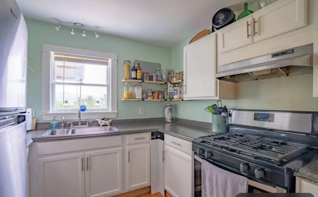 Building Photo - The Eagles Nest