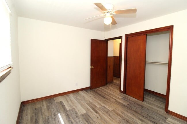 Building Photo - 507 Geneva St