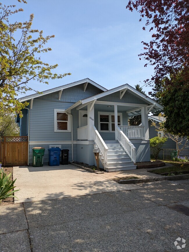 Building Photo - 8848 11th Ave SW