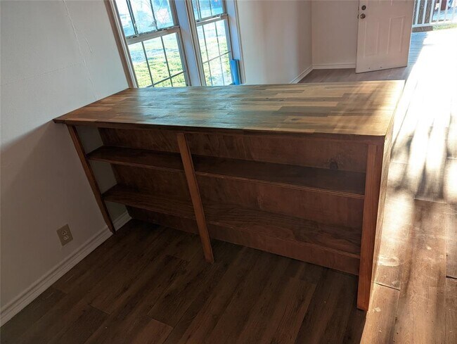 Building Photo - 8861 Co Rd 424