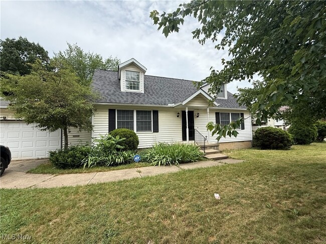 Primary Photo - 9253 Edmunds Ave