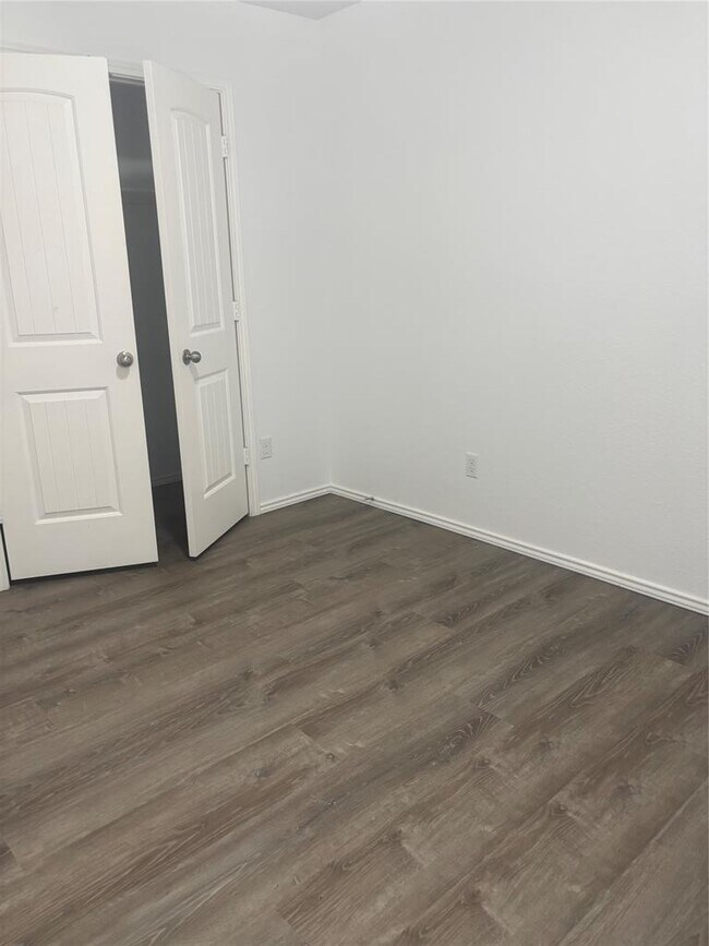 Building Photo - 209 Reagor Dr