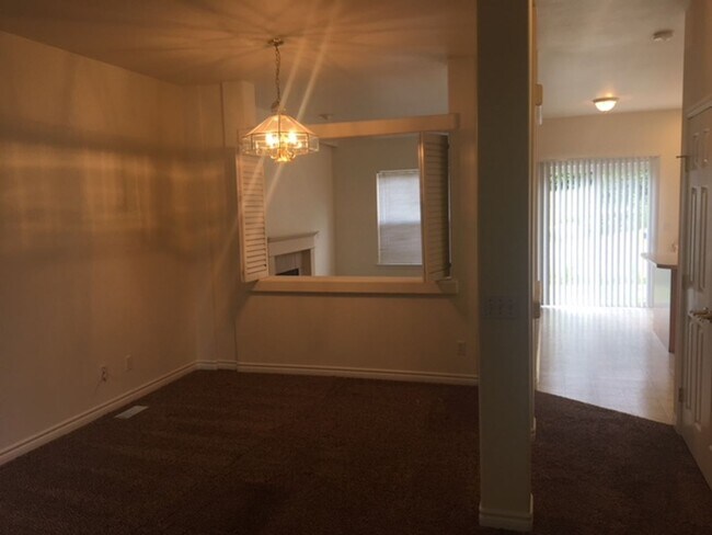 Building Photo - PRELEASING: 3 bed/2 bath House off Samish ...