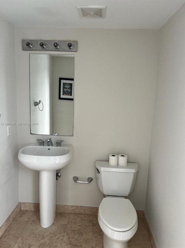 Building Photo - 1650 Brickell Ave