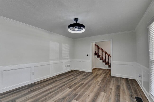 Building Photo - 1530 Plunketts Rd