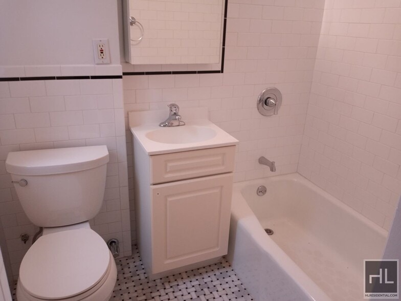 Building Photo - AMSTERDAM AVENUE