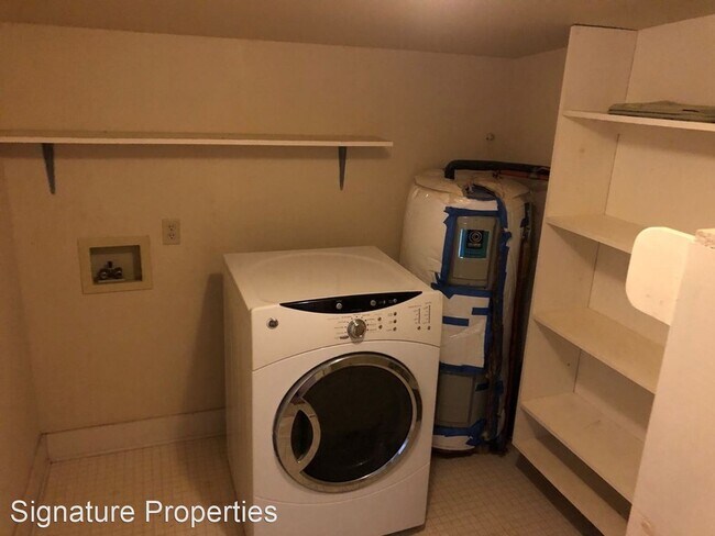 Building Photo - 3 br, 1 bath House - 3039 T.N. Snow Road