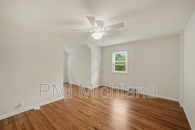 Building Photo - 510 E Pokagon St