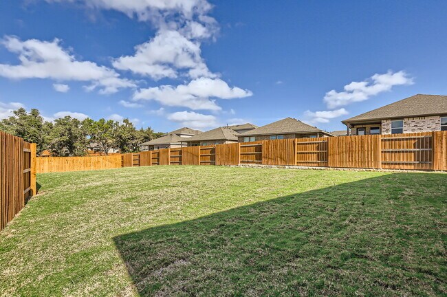 Building Photo - 2429 Hackamore Dr