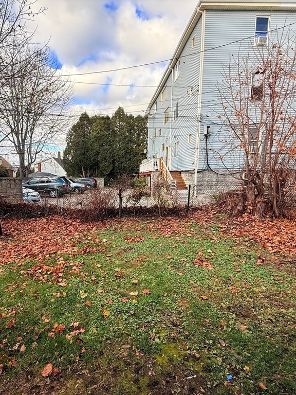 Building Photo - 139 Endicott St