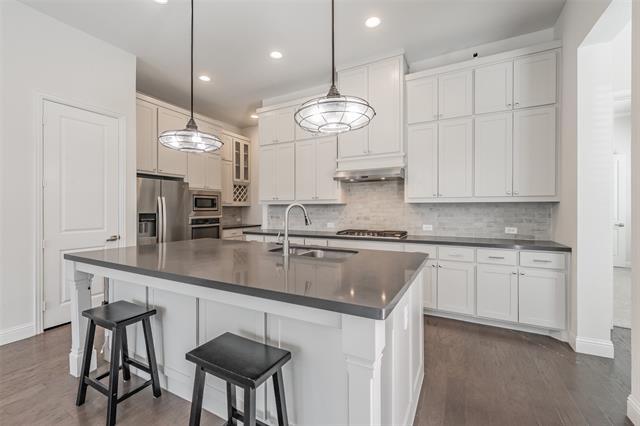 Building Photo - 8075 Sunflower Ln