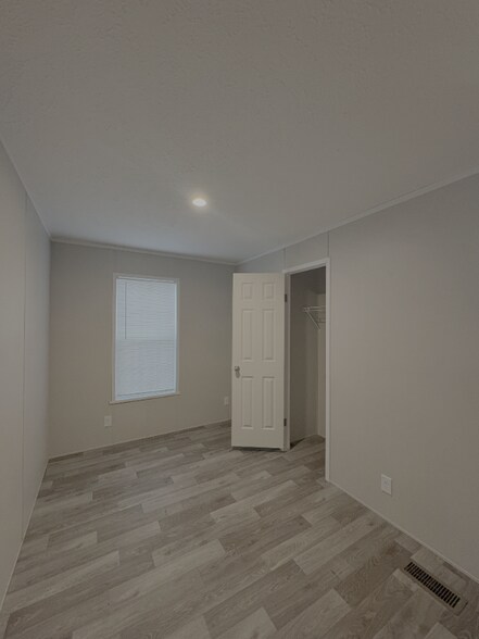 Building Photo - 364 Shummard Branch